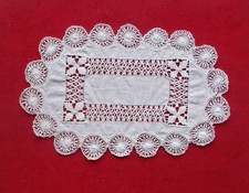 Oma´s fast 100 J. alte  schöne Handarbeit Deckchen weiß 23,5 x 14,5 cm 1930 J.