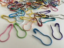 Kleine Sicherheitsnadeln