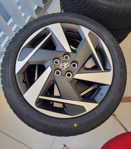 Toyota aygo - toyota, x