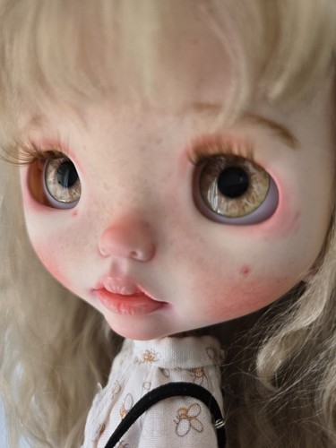 Blythe custom doll - blythe,