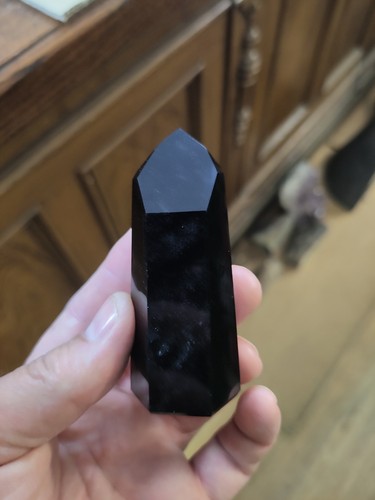 Obsidian obelisk 134gr 9cm - obelisk, 134gr.