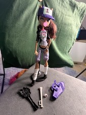 Clawdeen Wolf Baseball Monster High Doll
