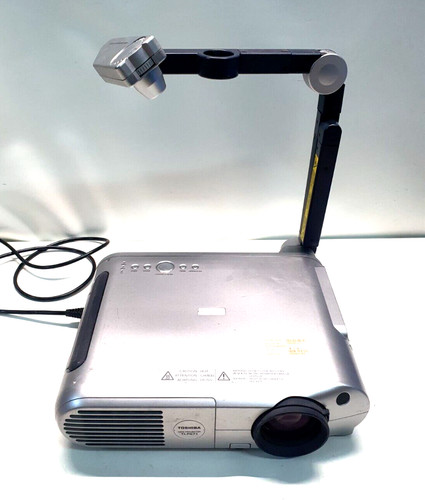Toshiba data projektor - c5),