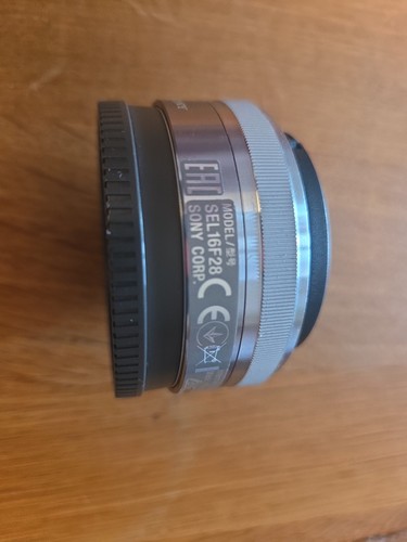 Sony alpha sel16f28 mm - sel16f28, 16
