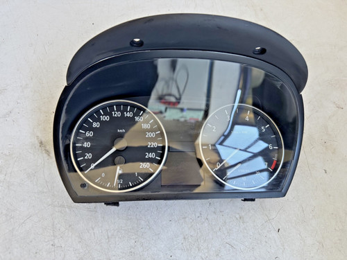 Bmw e90 320i 150ps - 320i, tacho