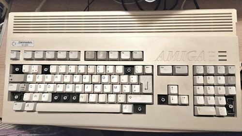 Amiga 1200 tastaturtasten - amiga, /