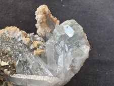 ⚒ Top: Apatit x, Quarz xx, Pyrit xx, Dolomit xx/ Ehrenfriedersdorf, Erzgebirge