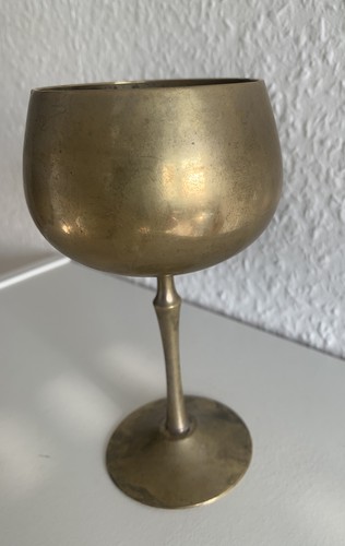 Weinkelch aus versilbertem