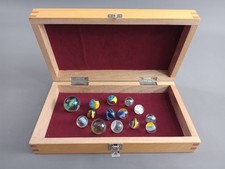 ALTE Holz Box mit Glasmurmeln