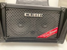 Roland Cube Street Gitarre
