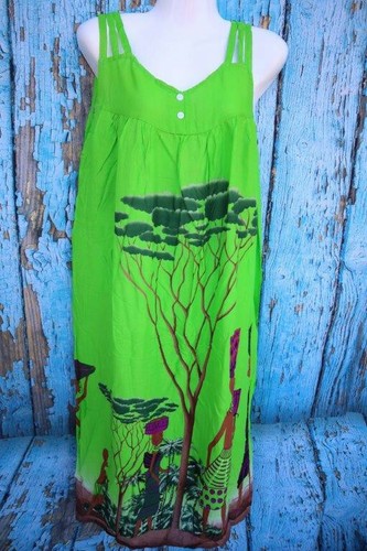 Farbenfrohes strandkleid mit - farbenfrohes,
