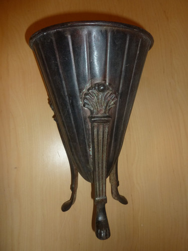 Vintage alte vase aus metall - alte,