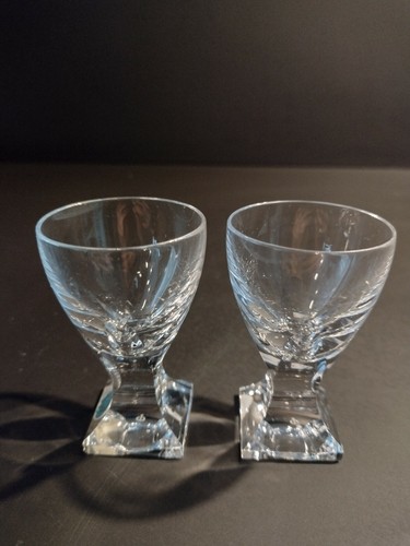 Zwei schnaps likörgläser - schnaps, /
