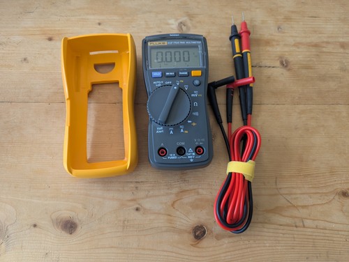 Fluke 117 true - fluke,