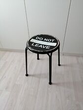 Hocker Metall, Blumenständer "Do Not Leave", neuwertig 