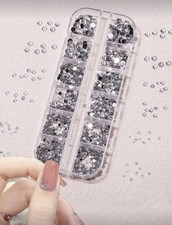 Nagel-Strasssteine / Nail Art Strass Deko – verschiedene Größen – Silber