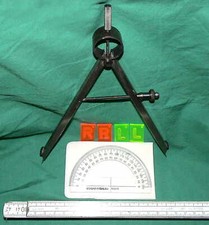 VERMESSUNGSZIRKEL Rumold Winkelmesser Architekten Büro Röntgen Zirkel Vermessung