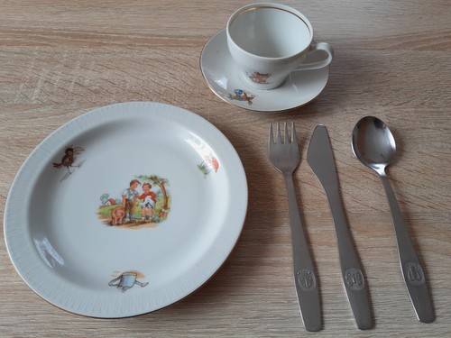 Kindergedeck und kinderbesteck - und,