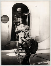 Fotografie Analog 1961 Militär Karpfenstreit Bizerte Tunesien Krieg Flugzeuge