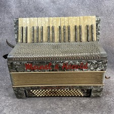 Antikes Akkordeon von Meinel und Herold 80 Bässe Musikinstrument