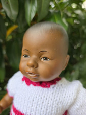 dunkle Rothkirch Puppe 30 cm Babypuppe rot/weiße Kleidung, Künstlerpuppe, Doll