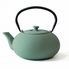 Teekanne aus Gusseisen mit