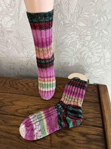 Handarbeit wollsocken - -,