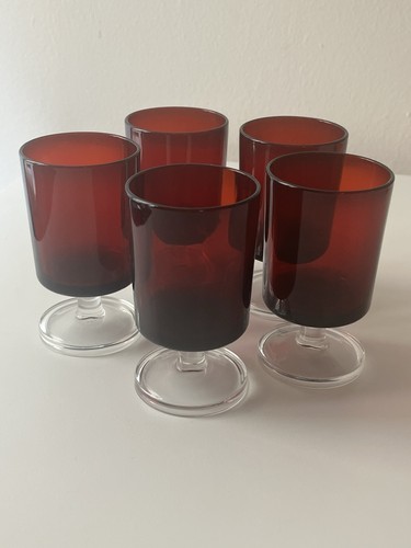 Vintage retro rubinrot - vintage,