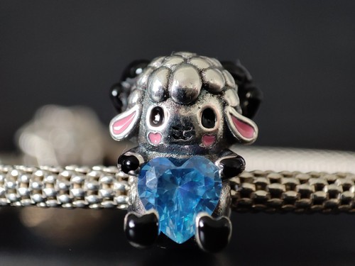 Charm bead dangle lamm - charm,