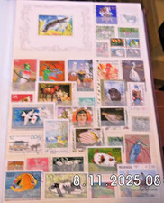 32 seitiges Briefmarkenalbum mit über 400 Marken mit Tiermotiven aus aller Welt