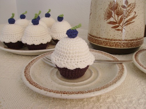 Gehäkeltes törtchen cupcake - gehäkeltes,