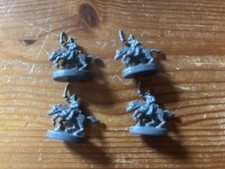 Risiko Spiel Parker Befreiungsspiel 4 Spielfiguren  Ersatzteil 5 Armeen grau