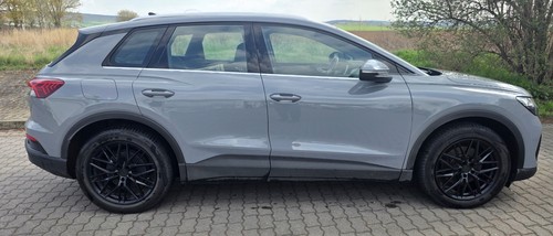 Alufelgen schwarz passend - schwarz, q4