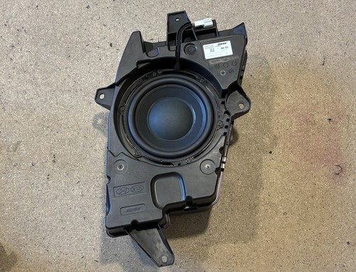 Subwoofer kia sorento bose - kia,