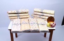 *~ * 4  Stoffballen ,Handarbeit für das Puppenhaus  A *~*