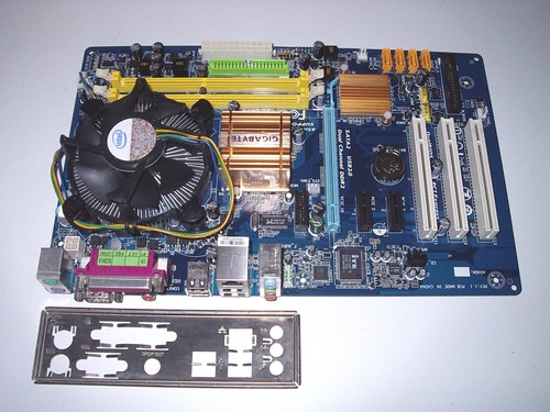 Mainboard gigabyte p31 es3g - gigabyte, ga-p31-es3g