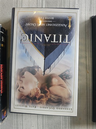 Titanic vhs movie video - vhs,