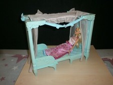 Barbie Bett Himmelbett Klappbett (Nussknacker) Schwanensee mit Barbie Puppe
