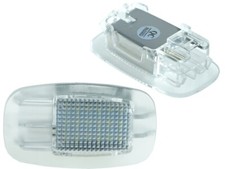 2x LED Innenraumleuchte p. f