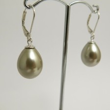 Ohrringe Ohrhänger in Grau /