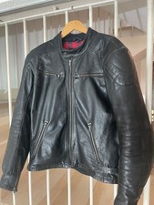 Motorradjacke mit Protektoren