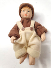 Porzellan Figur, Stoffpuppe