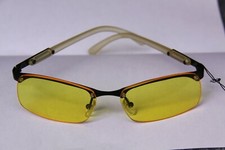 FARB BRILLE SONNENBRILLE  GLÄSER GELB RAHMEN NUR OBEN SCHWARZ BÜGEL AUS KUNSTS
