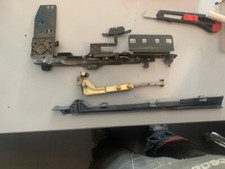 MERCEDES BENZ E-KLASSE W124 Schiebedach Hubwinkel LINKS  1247820512 ORIGINAL