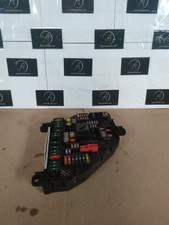 BMW 530D F10 2010 FUSE BOX