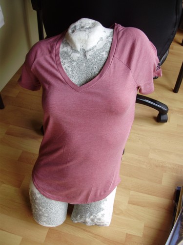 Adidas shirt rot - rot, v-ausschnitt
