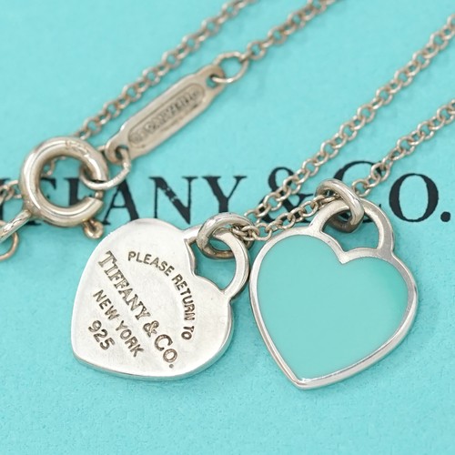 Tiffany return to double - &,