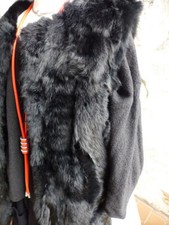 4262ar  LC COUTUKE Fellweste schwarz lang Gr L