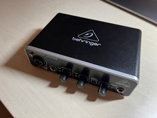 Behringer UMC22 Audiophiles 2x2 USB Audio Interface mit Midas Mic Vorverstärker