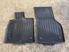 ORIGINAL Gummi Fußmatten Audi TT TTS TTRS 8S Fußraum Matten 8S1061501